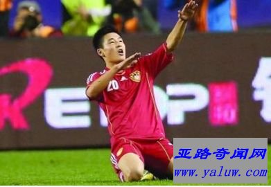 中国国足最好前锋-武磊 世预赛武磊绝杀帮助国足2-1逆转卡塔尔
