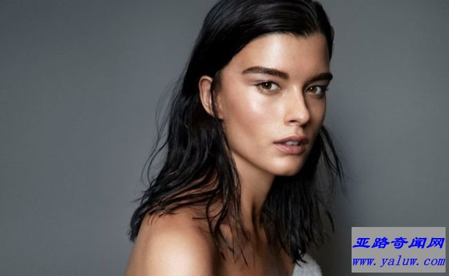 克莉丝朵·雷恩