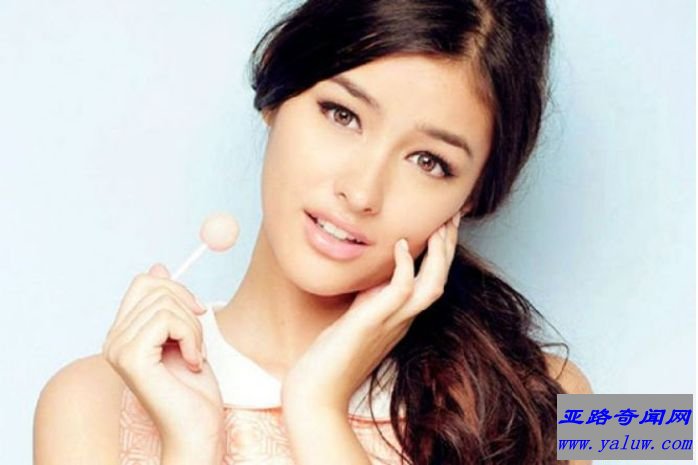 世界十大最可爱的女明星排行榜：丽莎·索伯拉诺