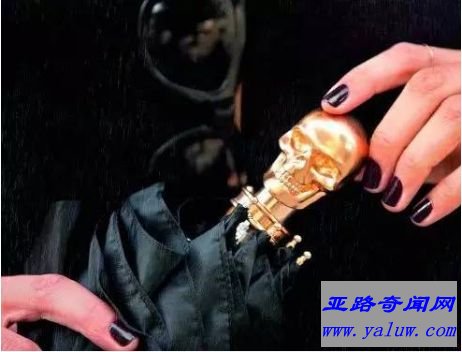 禁忌10：穿有特殊图案的衣物