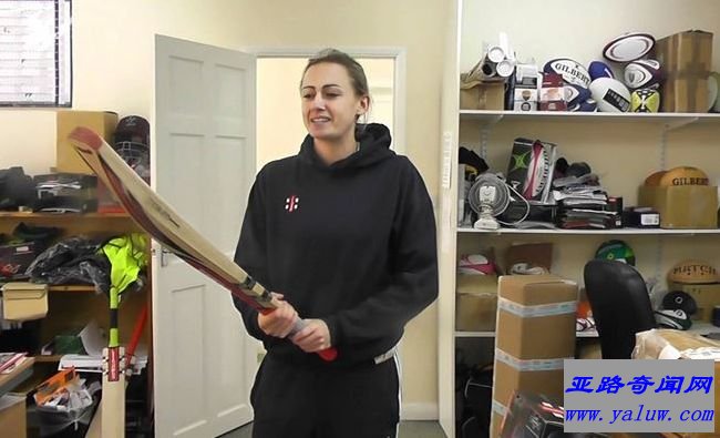 劳拉·马什 劳拉·马什