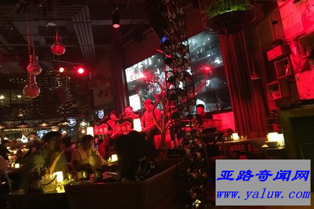 胡桃里(顺城购物中心店)