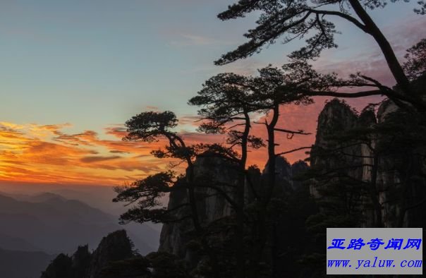 中国十大名山之一黄山