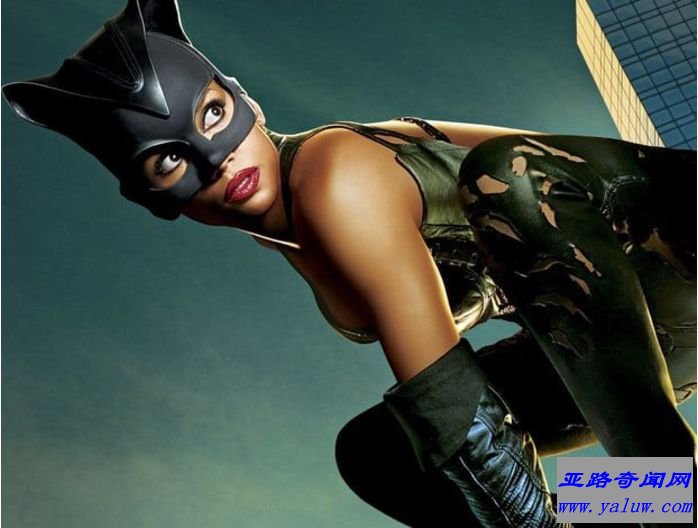 好莱坞最受欢迎的性感女超人排行榜：哈莉·贝瑞的猫女