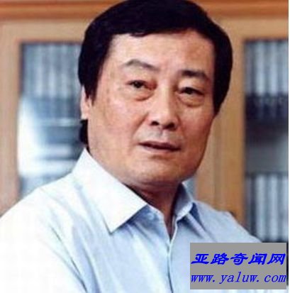 宗庆后 – 净资产102亿美元