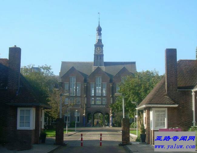 莱顿大学