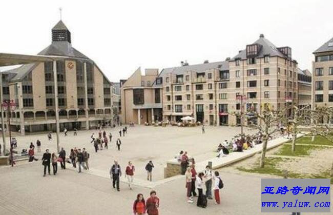 鲁汶天主教大学