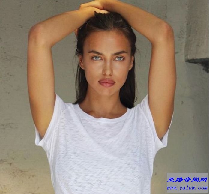 世界十大最美丽性感的模特:伊莉娜·莎伊克 世界十大最美丽性感的模特:伊莉娜·莎伊克