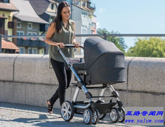GB Pockit婴儿车