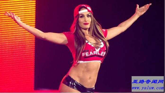 最受欢迎的WWE女孩前十名：尼基·贝拉