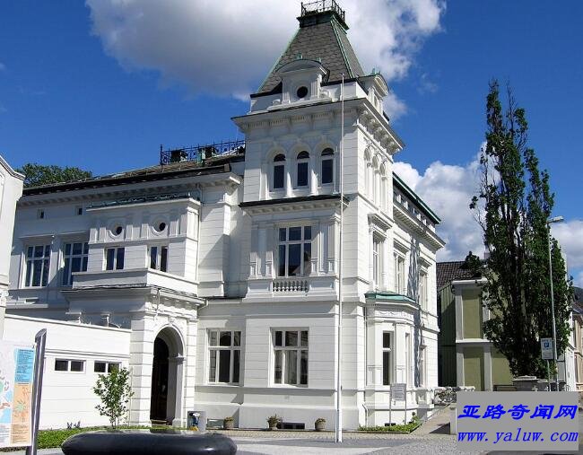 卑尔根大学