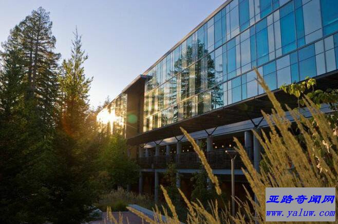 加利福尼亚大学圣克鲁兹分校