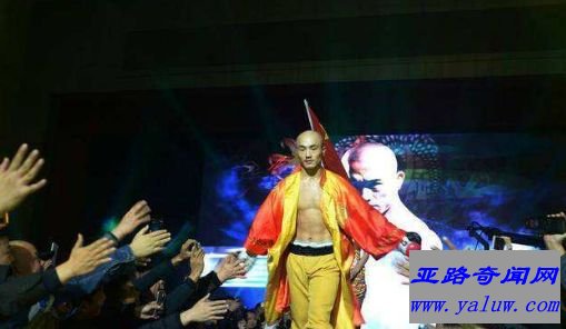 一龙上场 一龙上场