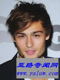 好莱坞最热门的男演员排行榜前十名：道格拉斯·布斯