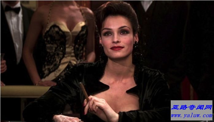 十大最性感的邦德女郎扮演者:黄金眼-法米克·詹森 十大最性感的邦德女郎扮演者:黄金眼-法米克·詹森