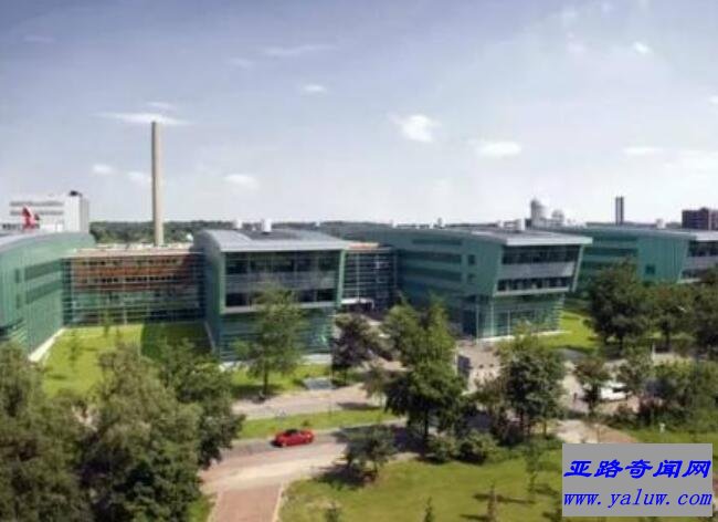 拉德堡德大学