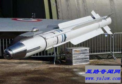 “米卡”空对空导弹