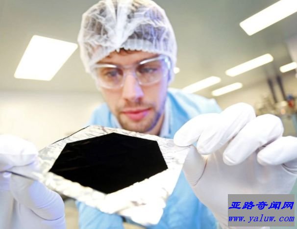 世界上最黑的黑色 人造黑洞碳纳米管