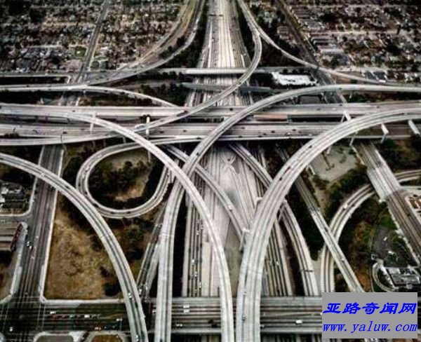世界上复杂立交桥 远超重庆3D立交桥