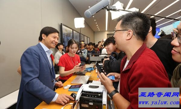 世界首家小米旗舰店开业 小米生态圈已经打造成功