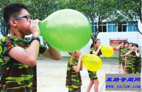 世界上最大肺活量的人,英国男子曼吉特·辛格吹出重1千克的气球 世界上最大肺活量的人,英国男子曼吉特·辛格吹出重1千克的气球