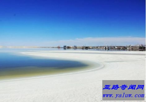 察尔汗盐湖简介：