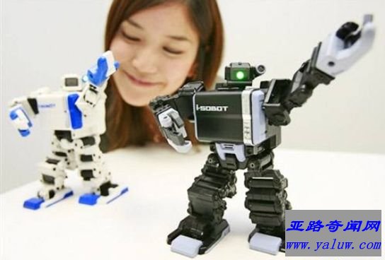 世界上最小的人形机器人 来自日本的拇指姑娘